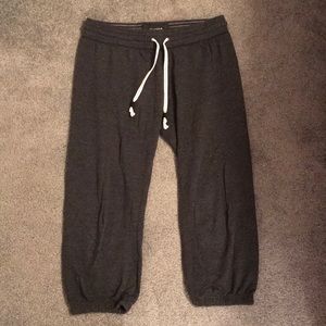 Capri sweatpants